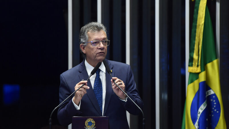 Agora é lei o Pronampe, relatado pelo senador Laércio