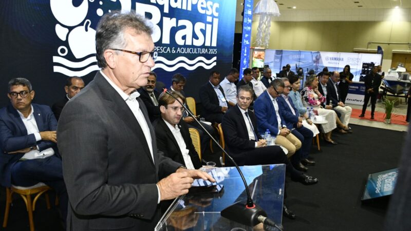 Ministro da Pesca destaca no Aquipesc Brasil atuação do senador Laércio