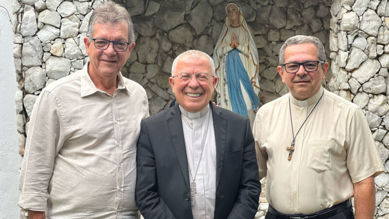 Senador Laércio busca soluções e recursos para finalizar reforma da Catedral de Aracaju