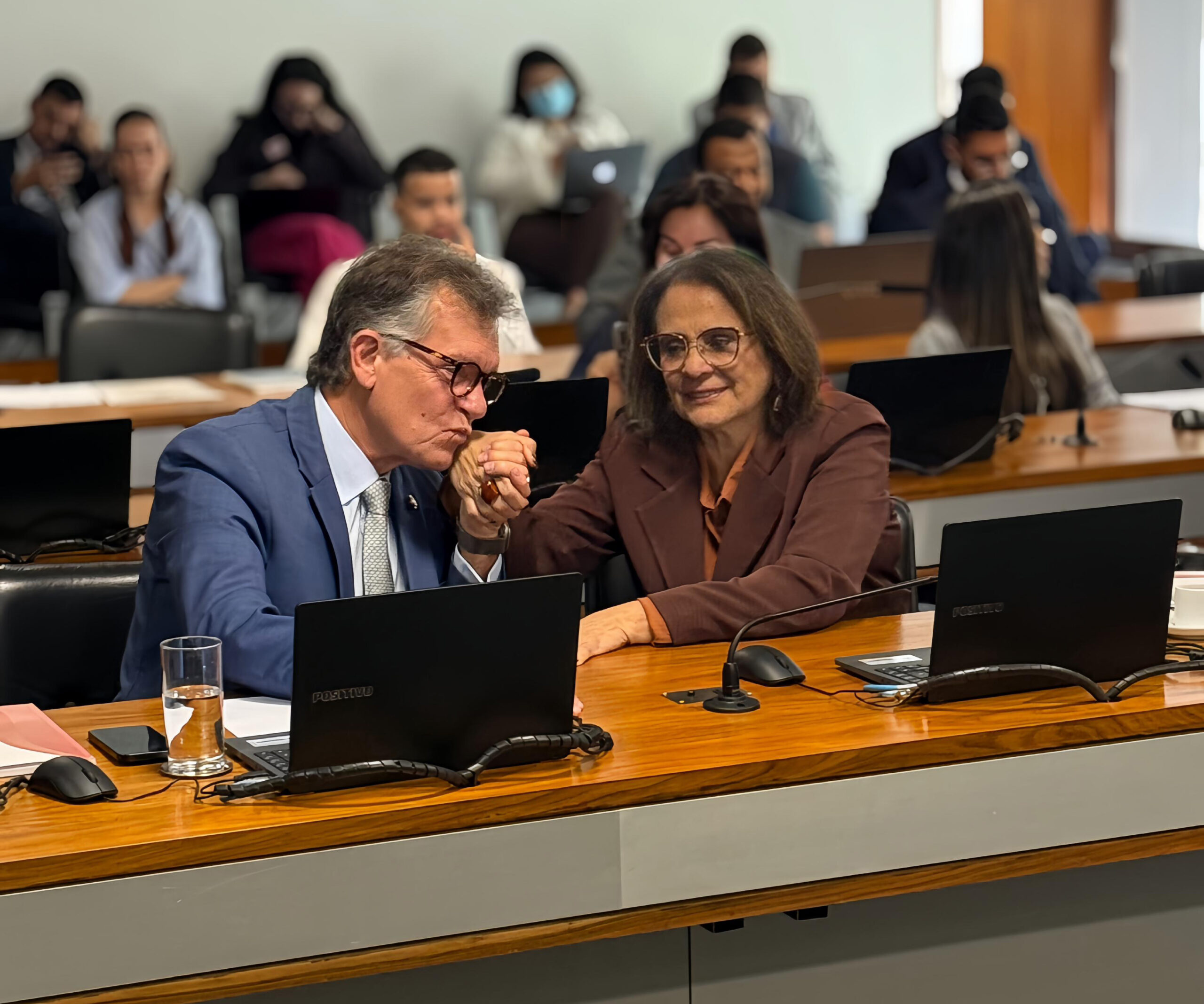 Senado aprova projeto de Laércio que garante mamografia a partir dos 30 anos para mulheres com histórico familiar de câncer