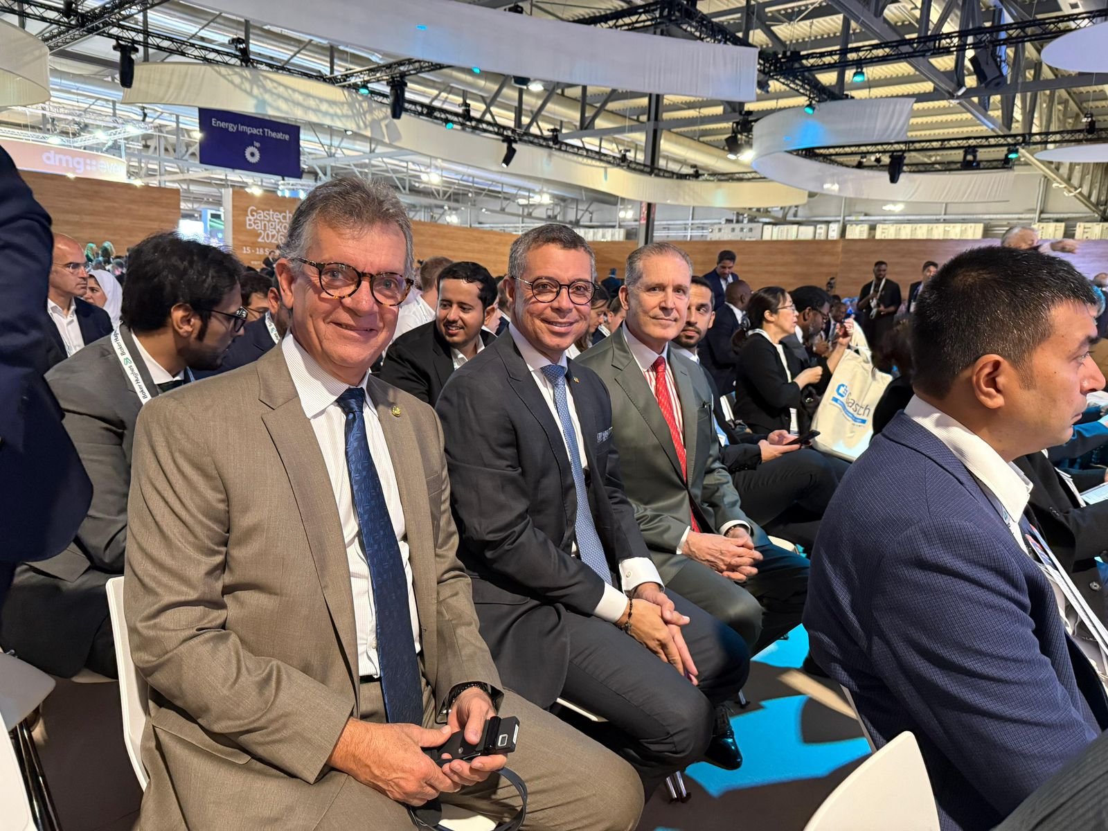 Senador Laércio participa da Gastech 2025 para atrair investimentos para Sergipe