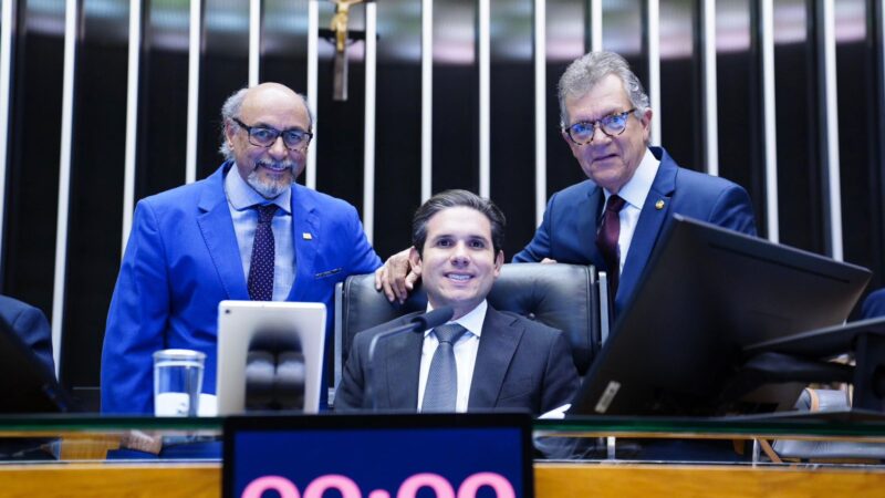 Senador Laércio destaca trabalho temporário como oportunidade para jovens ingressarem no mercado formal