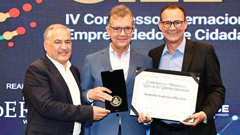 Homenagens e Carta de Aracaju encerram Congresso Internacional de Educação Empreendedora