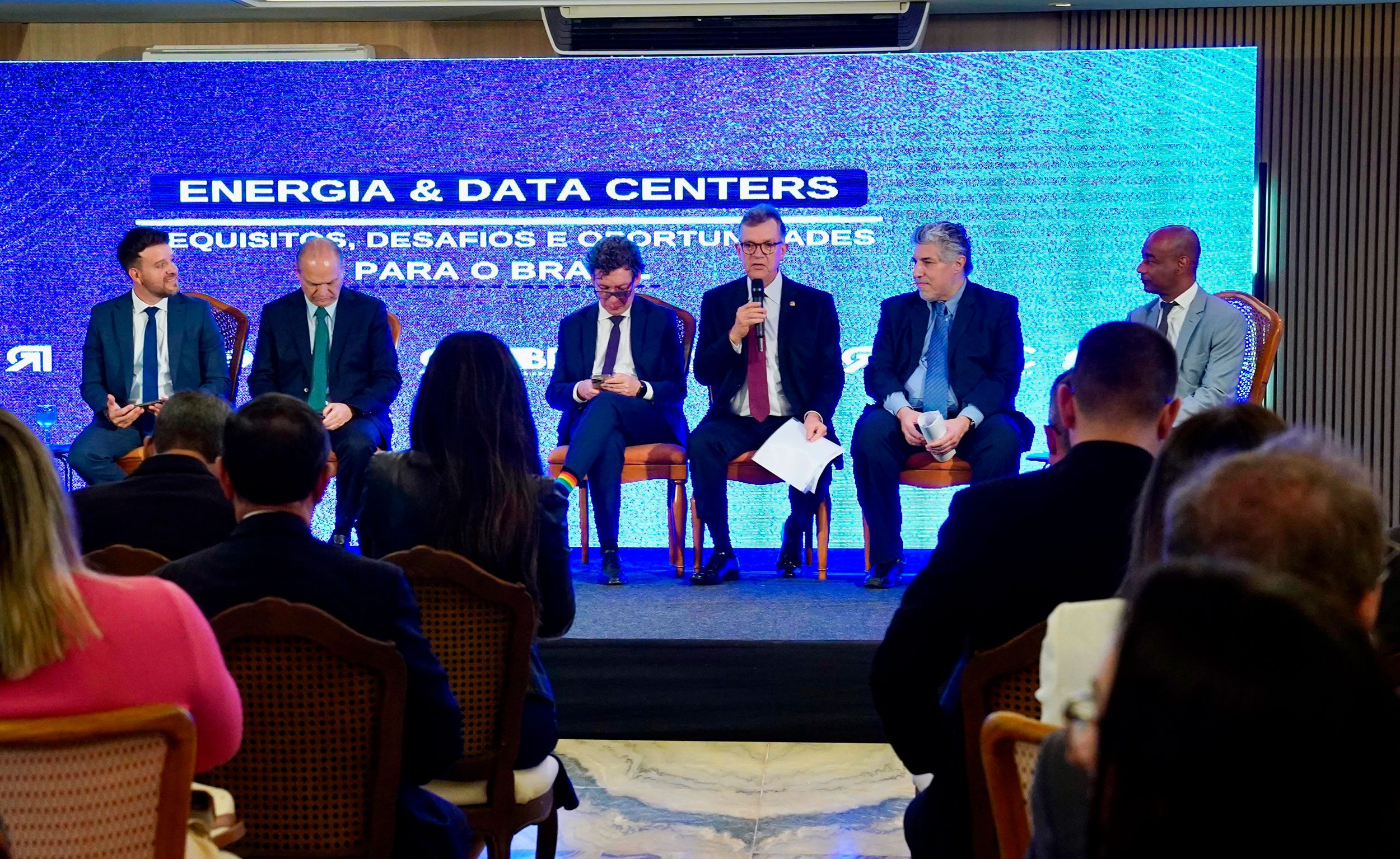 Sergipe se destaca na nova economia digital: senador Laércio apresenta projeto de data center e defende segurança energética
