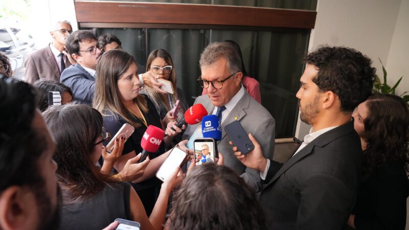 Em entrevista coletiva, Laércio Oliveira afirma que Senado deve aprovar PEC do Emprego até junho