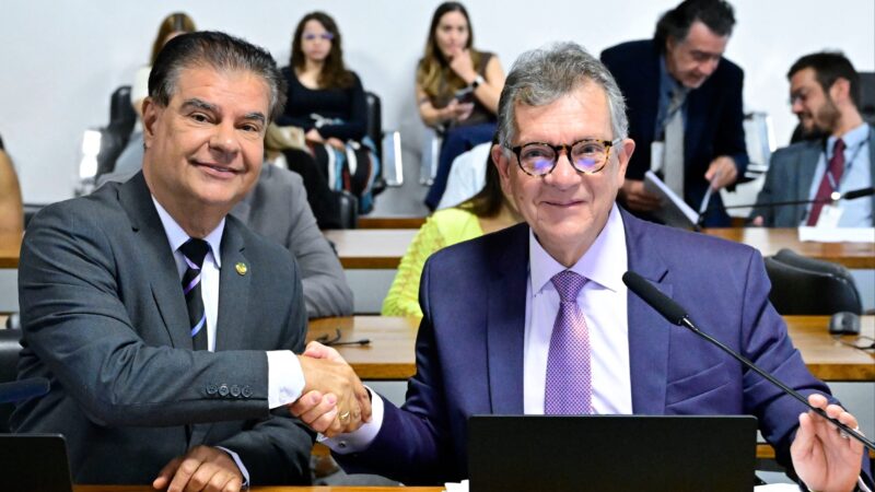 Projeto de Laércio leva conscientização sobre câncer de próstata para estádios, academias e bares