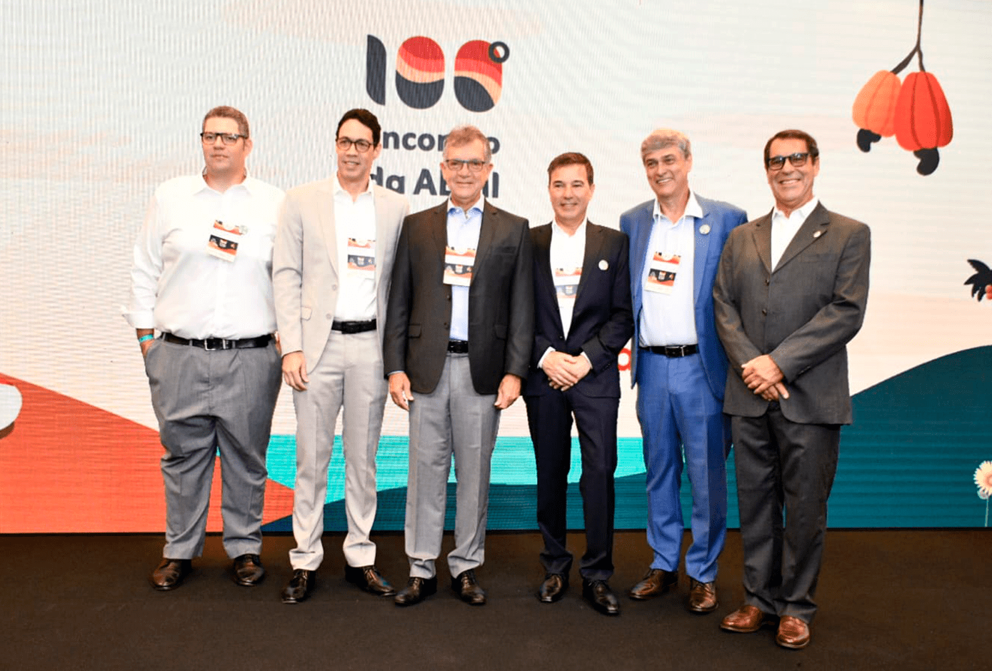 Senador destaca papel do mercado imobiliário