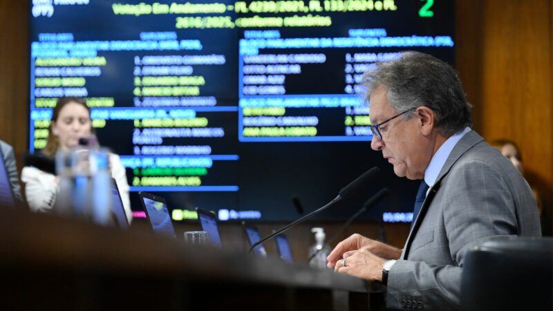 Projeto relatado por Laércio reduz chumbo em tintas e reforça proteção à saúde da população