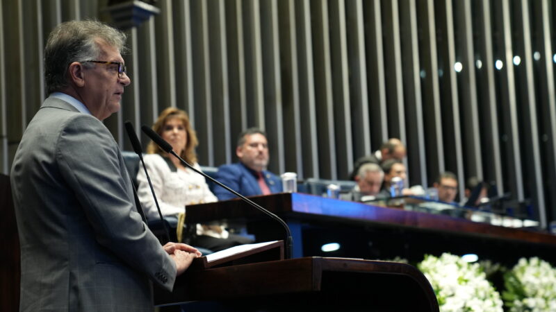 Senador Laércio relembra início da carreira em homenagem à contabilidade