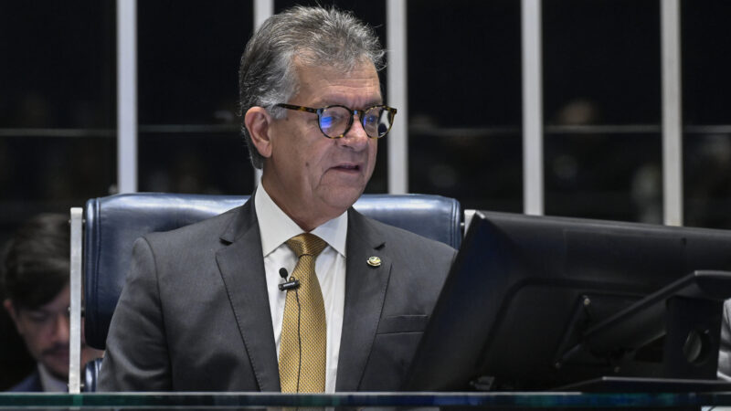Sob presidência de Laércio, Senado aprova projeto que torna crime exercício ilegal da medicina veterinária