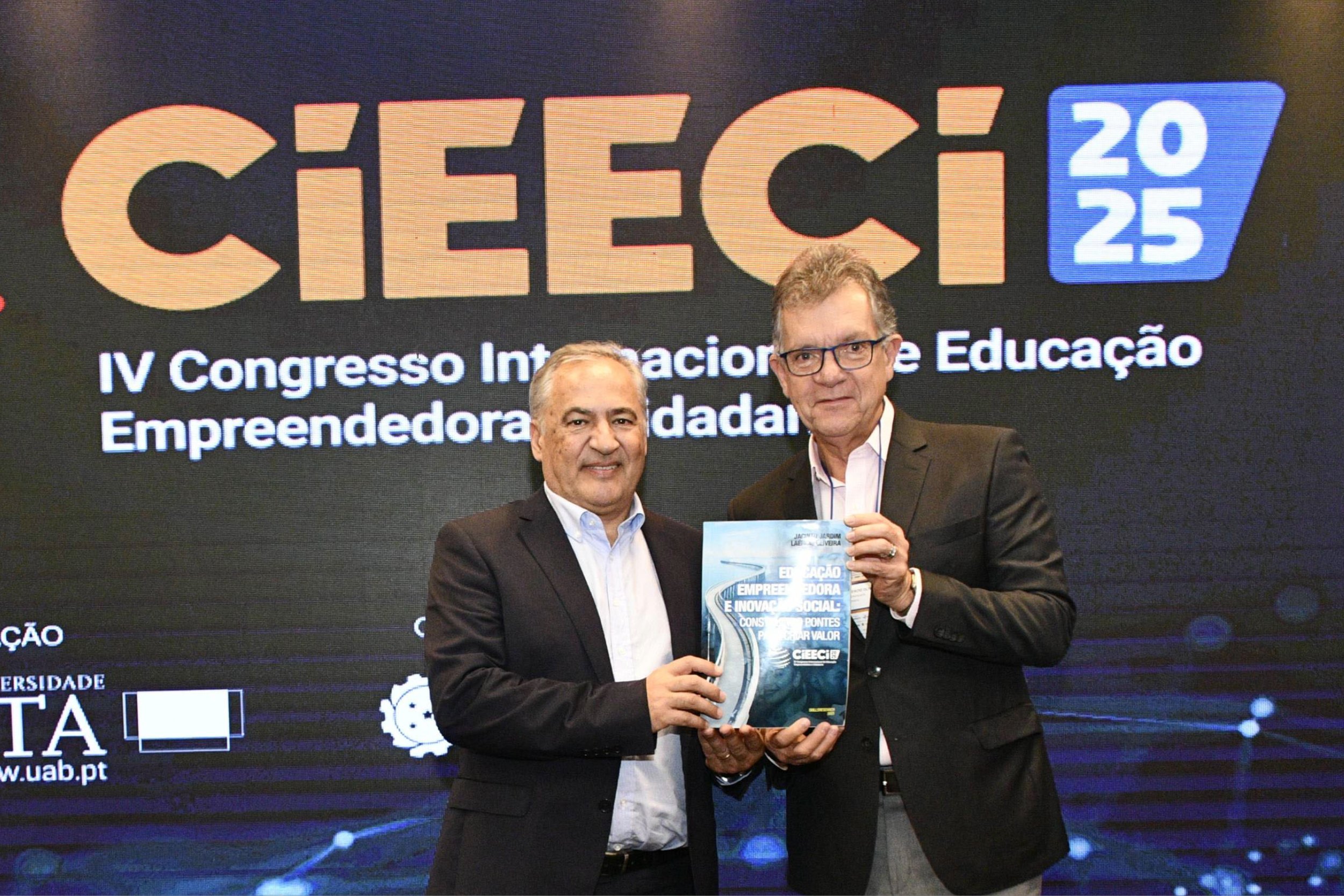 Livro reúne pesquisas sobre educação empreendedora apresentadas em congresso internacional em Aracaju